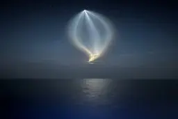 شاهین ۹ به سوی فضا می‌شکافد: منظره‌ای خیره‌کننده از خروج موشک از اتمسفر زمین