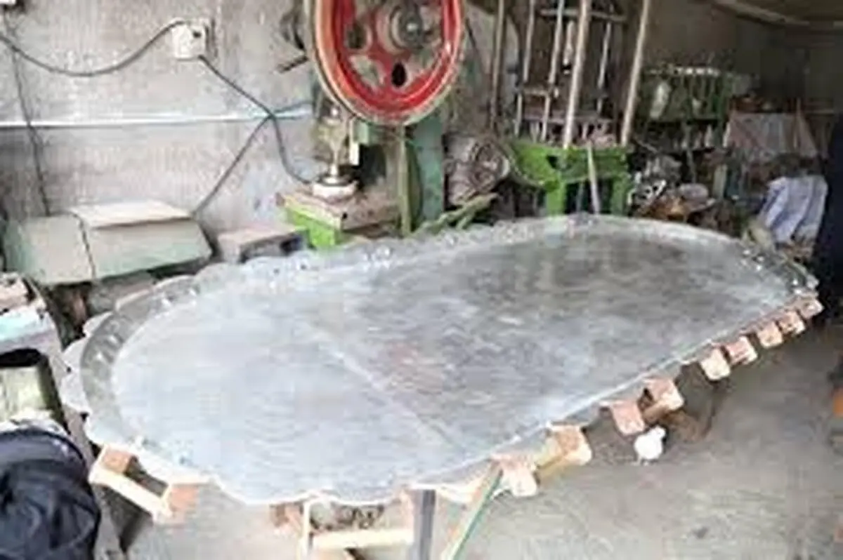 ساخت بزرگ‌ترین سینی مسی جهان در زنجان