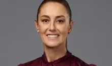 حادثه غیرمنتظره در خیابان | تلاش مردی برای بوسیدن رئیس‌جمهور مکزیک +ویدئو