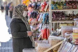 تعطیلی فراگیر برای حفظ جان، خوب؛ ان‌شاء‌الله حواس‌تان به نان مردم هم هست؟