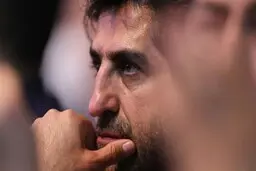 ماجرای بازداشت کارگردان تئاتر به اتهام سرقت گردنبند بازیکن سابق پرسپولیس