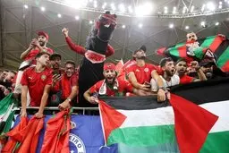 هواداران تیم ملی مراکش دست به دعا شدند! + عکس