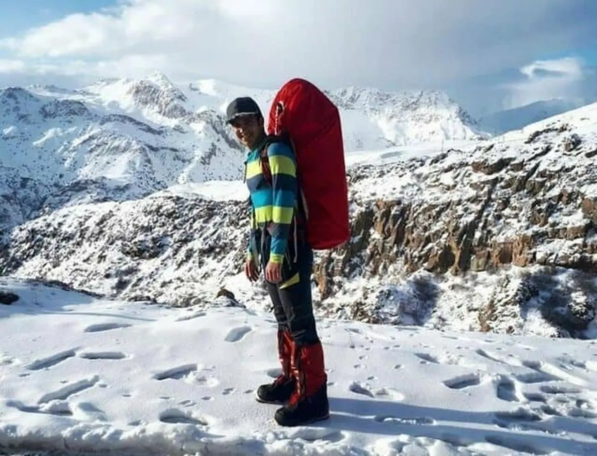 
حادثه  |  پس از ۱۲ روز جست و جو در دماوند  پیکر بی‌جان کوهنورد اصفهانی پیدا شد
