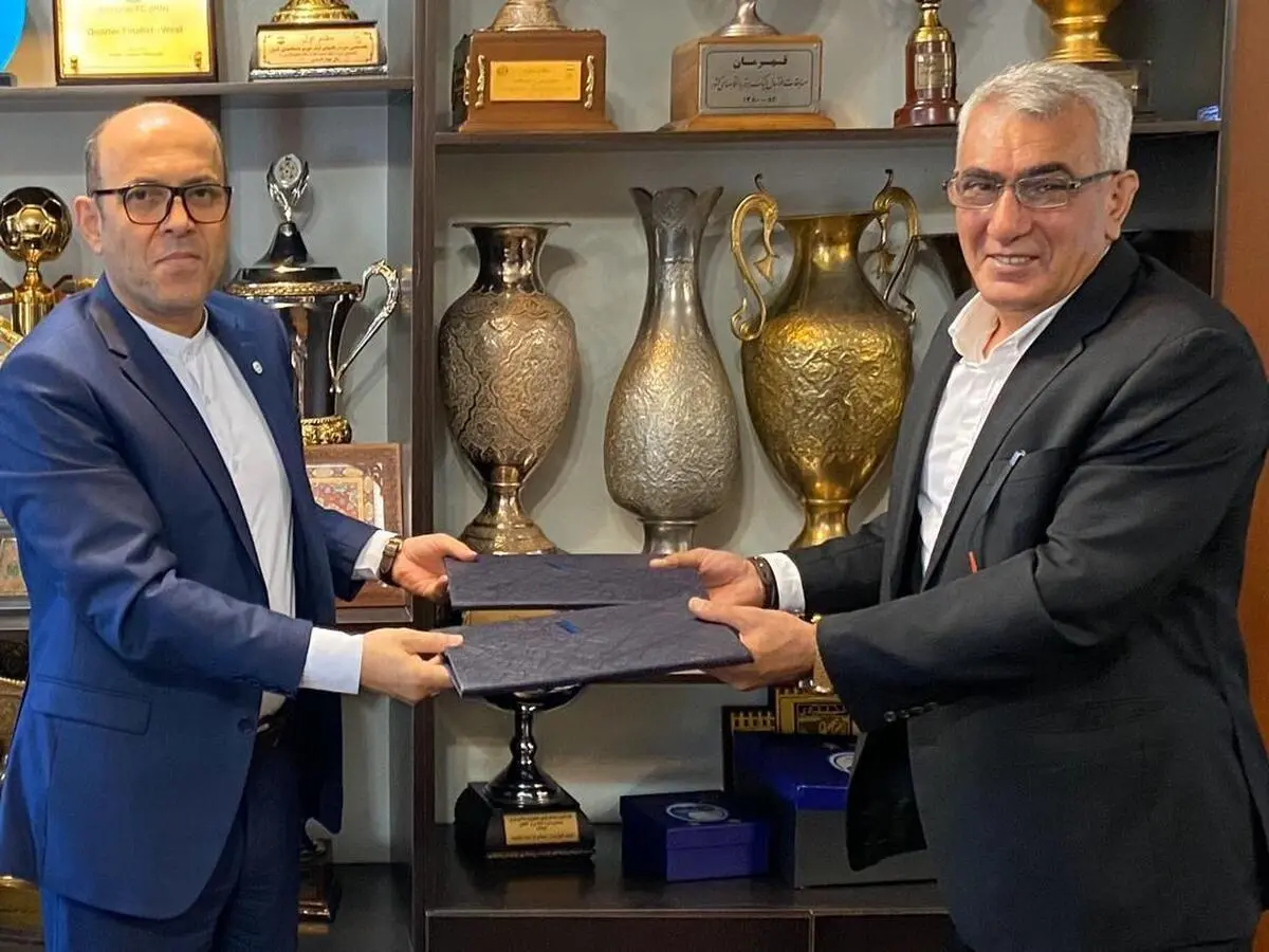 امضا قرارداد باشگاه استقلال با کارگزار جدید 