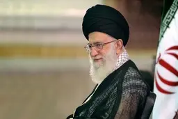 
 رهبر انقلاب با عفو یا تخفیف مجازات تعدادی از محکومان  موافقت کردند
