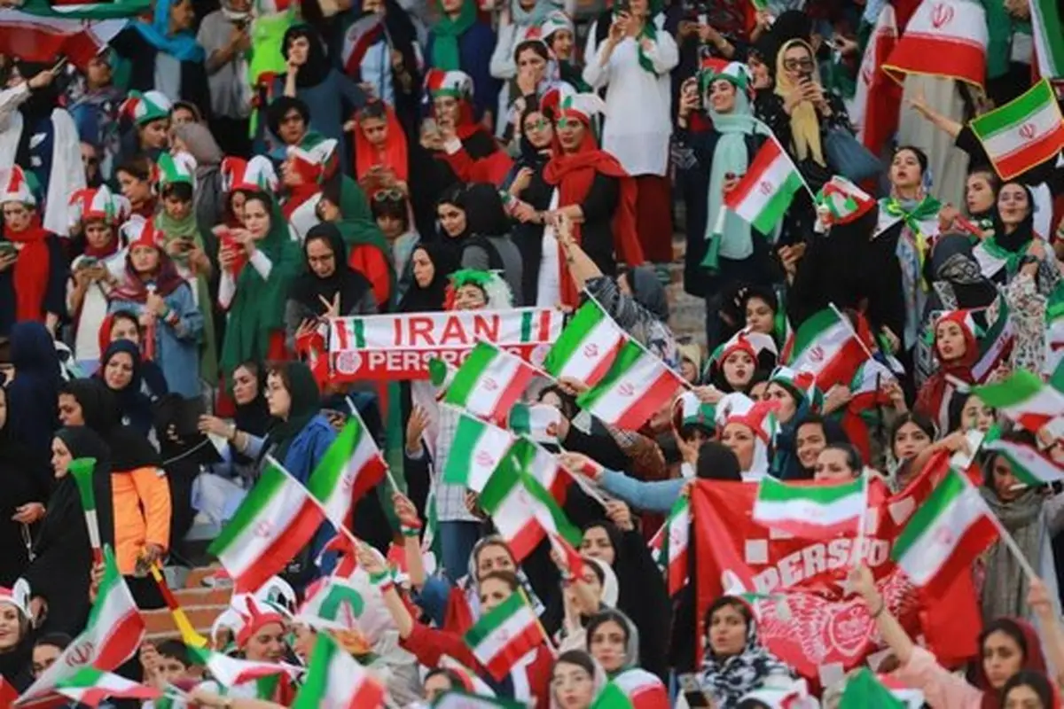 فیفا ، «تیم بی» ، شادی گل و جشن ۱۴ گله روی سکوهایی که تمام مردانه نیست بازی با کامبوج دو نیمه داشت البته نیمه فنی و نیمه هیجانی روی بخشی از سکوها