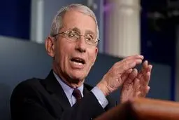 
فائوچی:  ویروس به طور قطع به تغییر و جهش ادامه می دهد.
