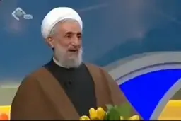 حجت‌الاسلام صدیقی: آیت‌الله مصباح هنگام غسل چشمش را باز کرد + ویدئو