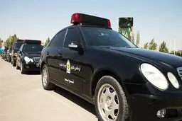 تصویری متفاوت از برخورد مامور یگان ویژه با یک دختر + عکس