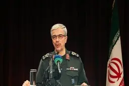 
پیام مهم سرلشکر باقری به فرماندهان ارتش و سپاه
