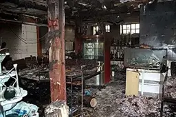 حریق  |  یک نفر در آتش‌سوزی بازار پردیس جان باخت.
