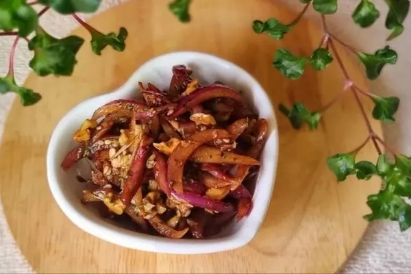 طرز تهیه پیاز پرورده | هم خوشمزه اس و هم راحت +ویدئو