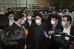 بازدید رئیسی از کارخانه ریسندگی خوش ریس