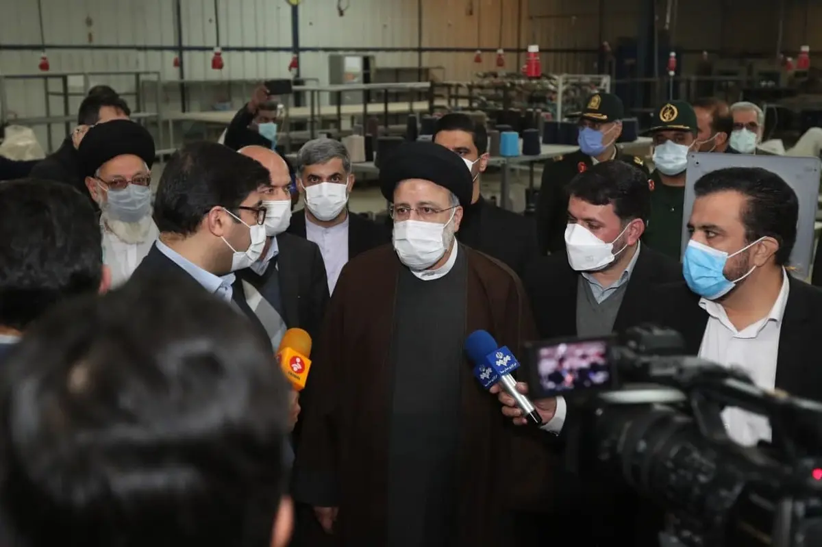 بازدید رئیسی از کارخانه ریسندگی خوش ریس
