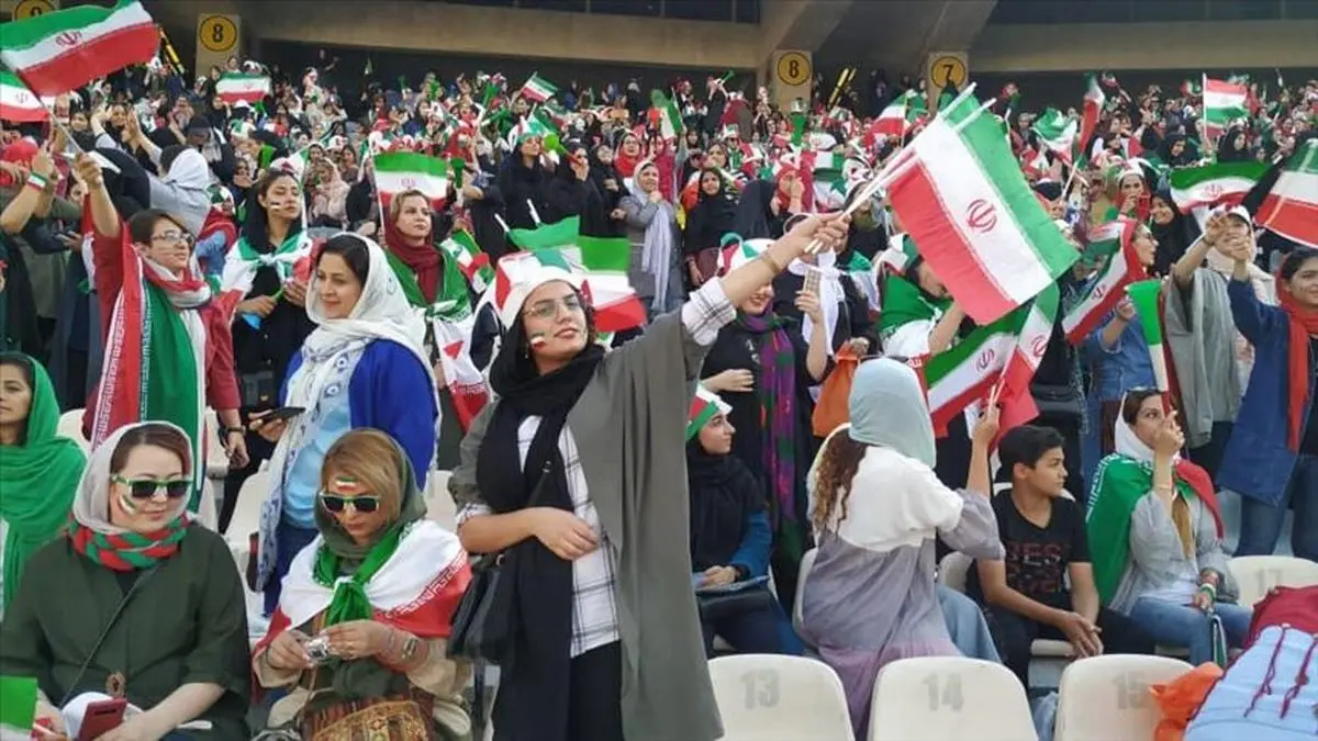 زنان هم در ورزشگاه مشهد به تماشای بازی ایران و لبنان خواهند رفت!