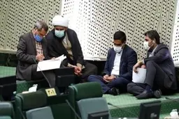 
مقاله بلندبالای مجلس برای ناامید ساختن مردم از لغو تحریم ها
