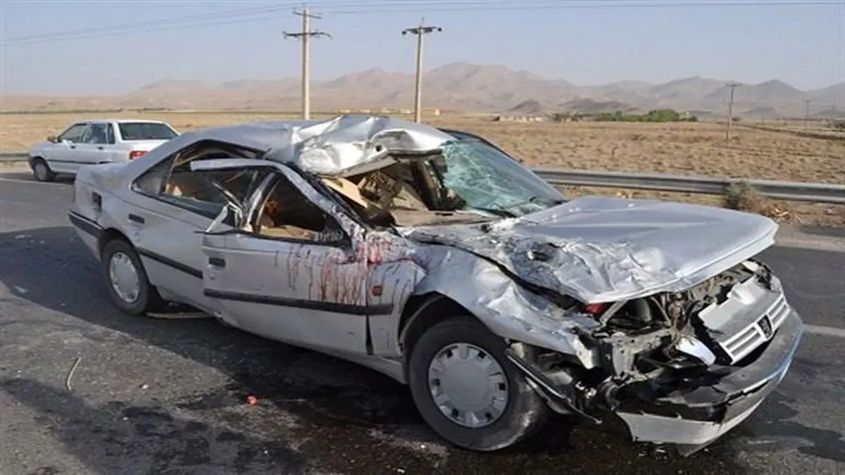 برخورد تریلی با چند دستگاه خودروی سواری | قربانیان تصادف مرگبار محور ایلام -مهران + عکس