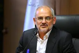 الزام خانواده‌ها برای ثبت نام حضوری در مدارس تخلف است
