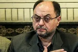 وحید حقانیان:  در هیچ کدام از شبکه‌های مجازی فعالیت نداشته و ندارم.