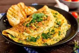 املت پنیری با نان تست و پیازچه: یک شروع روز پرانرژی و خوشمزه | طرز تهیه املت پنیری +ویدئو