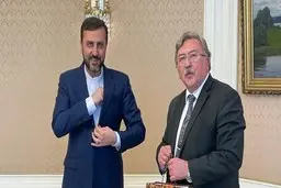 غریب‌آبادی با اولیانوف خداحافظی کرد