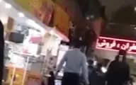 
پخش چند شعار هنجار شکن در بخشی از بازار رضای مشهد
