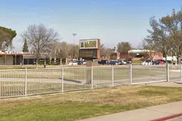 دختری ۱۵ ساله در دبیرستان به ضرب چاقو کشته شد