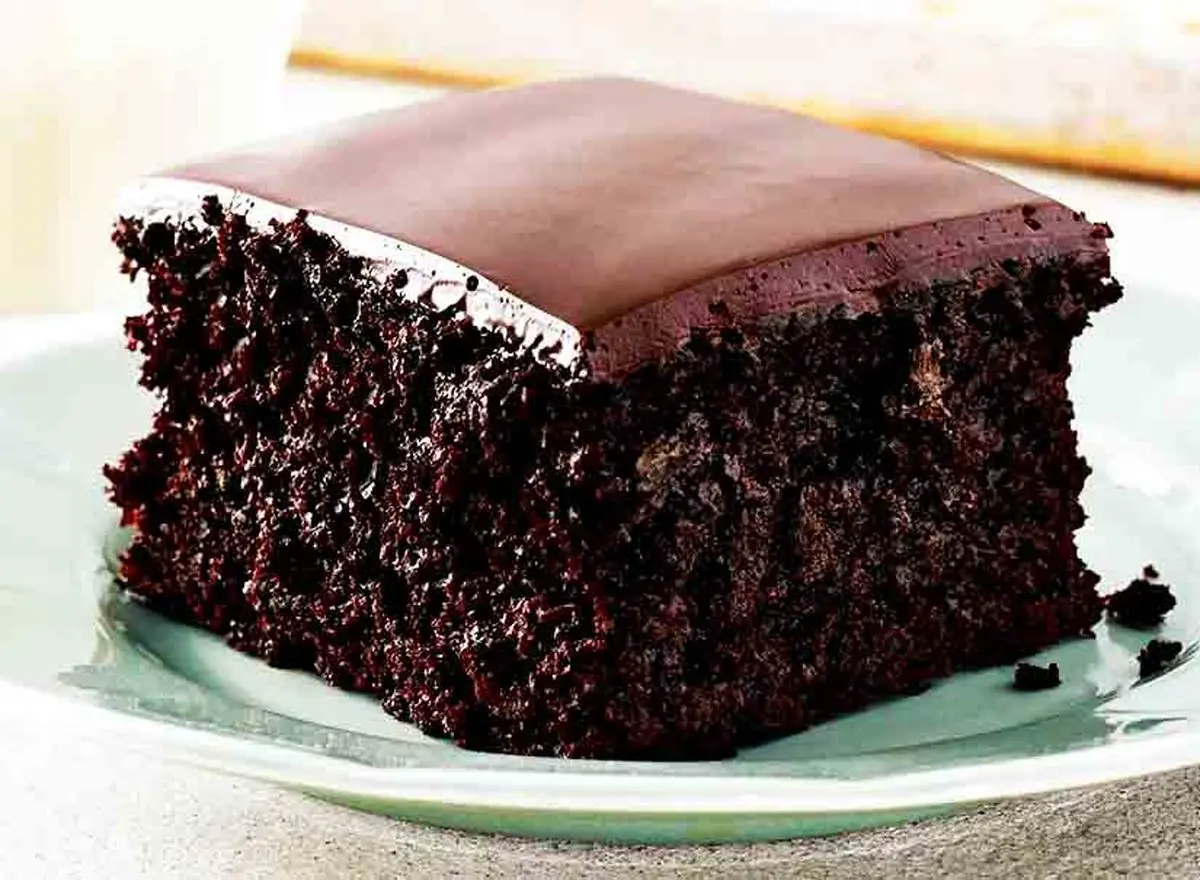 می‌خوای توی 15دقیقه یه کیک شکلاتی فوری خوشمزه درست کنی؟| آموزش رو با ویدئو برات گذاشتم