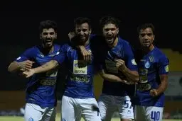 فوتبال |  شارژ مالی استقلالی ها 