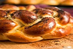 نمی‌دونی برای صبحانه چی درست کنی؟ | آموزش طرز تهیه نان هالا