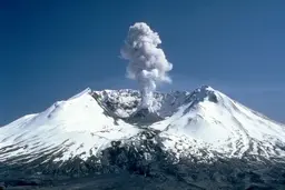 فعالیت دوباره آتشفشان تفتان | بعد از ۷۱۰ هزار سال خاموشی