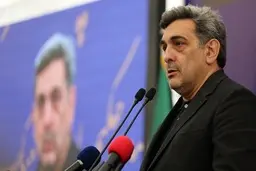 
افتتاح ۲ ایستگاه مترو باقرخان و شهرک آزمایش به دست روحانی