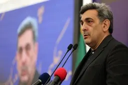 
افتتاح ۲ ایستگاه مترو باقرخان و شهرک آزمایش به دست روحانی
