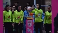 مراسم جشن قهرمانی زنان فوتسال پیکان در لیگ برتر | تاج‌گذاری شبانه زنان پیکان در لیگ فوتسال+ویدئو 
