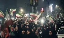 روزنامه جوان: هر اقدامی که به دوقطبی‌سازی جامعه، تخریب سرمایه اجتماعی یا تضعیف همبستگی ملی بینجامد، ناخواسته در جهت اهداف جنگ شناختی دشمن عمل می‌کند | باید از تبدیل اجتماعات ملی به میدان رقابت‌های سیاسی پرهیز کرد