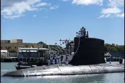 چین: کمک آمریکا و انگلیس به استرالیا منجر به گسترش سلاح اتمی می‌شود