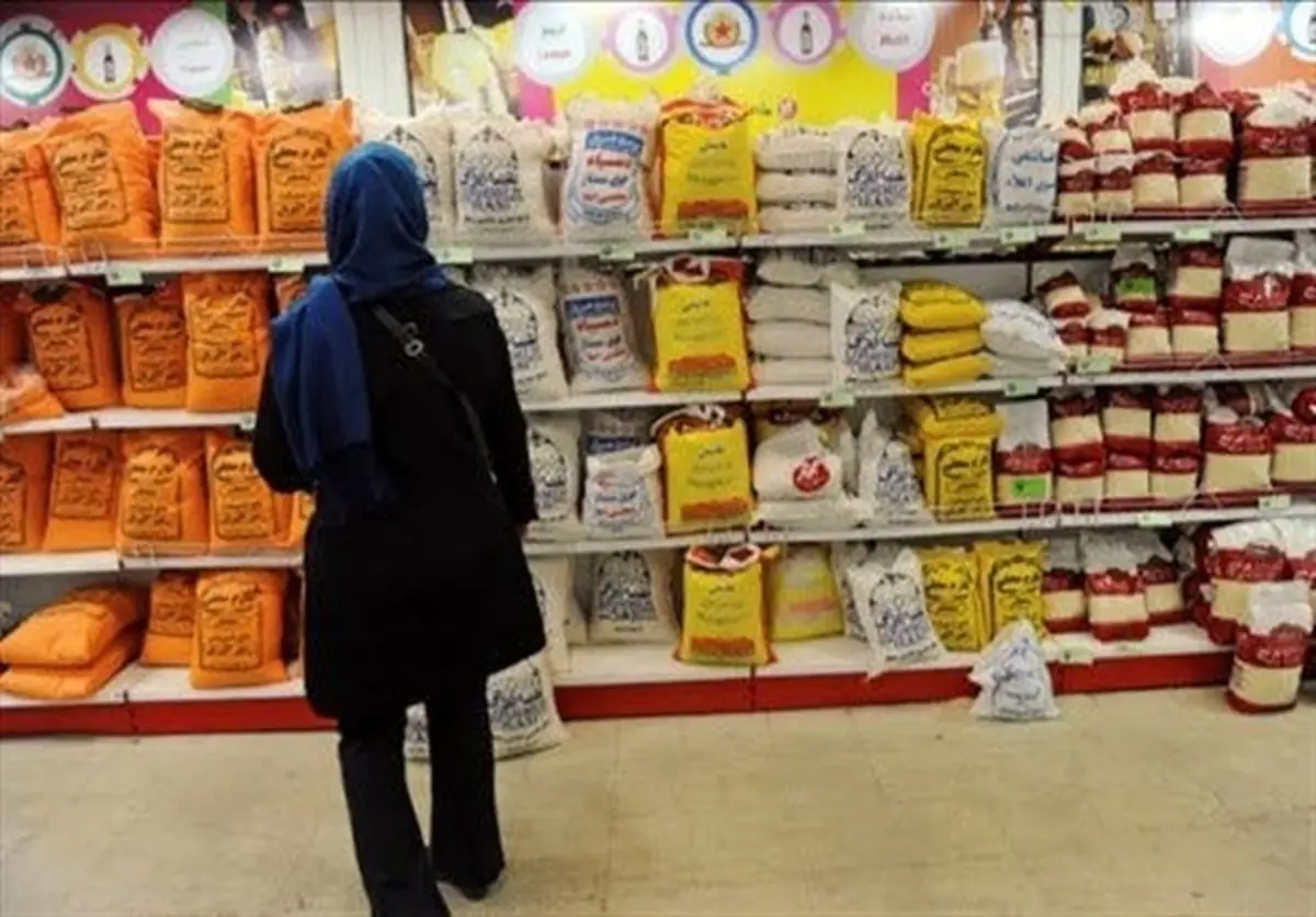 عضو اتاق بازرگانی ایران: «هزینه‌های غیررسمی» قیمت کالا‌ها را افزایش می‌دهد |  فقر مطلق بیشتر هم خواهد شد؛ وضعیت نامطلوبی در انتظارمان است
