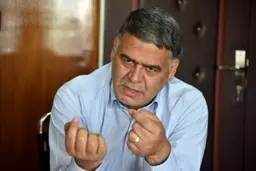 رئیس بیمارستان سینا: با کم شدن تعداد بیماران کرونایی در حال بستن بخش‌های کرونا هستیم