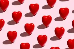 نمادهای عشق و معنای هر کدام | 12 نماد عشق را بشناسید