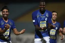 عالمی: استقلال بابرنامه‌تر از قبل بود/ بازی در هوای گرم آبادان، کار را سخت کرد