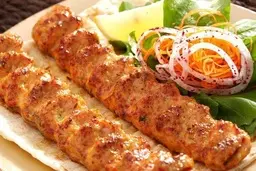 کباب کوبیده مرغ رو اینطوری بپز تا عاشقش بشی! | طرز تهیه کباب کوبیده مرغ +ویدئو 