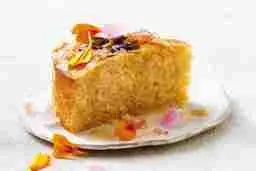 هرکی این کیک رو بخوره مدت‌ها سر زبون هایی! | طرز تهیه کیک شربت زعفران +ویدئو