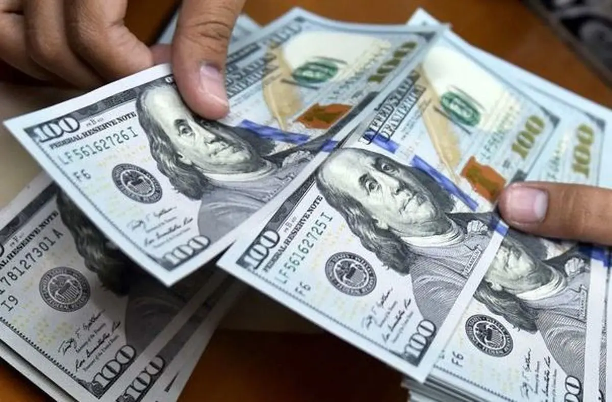 دلار در سراشیبی