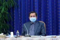 همتی: بانکها باید رشد دارایی‌های خود را تحت کنترل داشته باشند