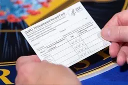 
 صدور آنی کارت دیجیتال واکسن کرونا به زبان انگلیسی