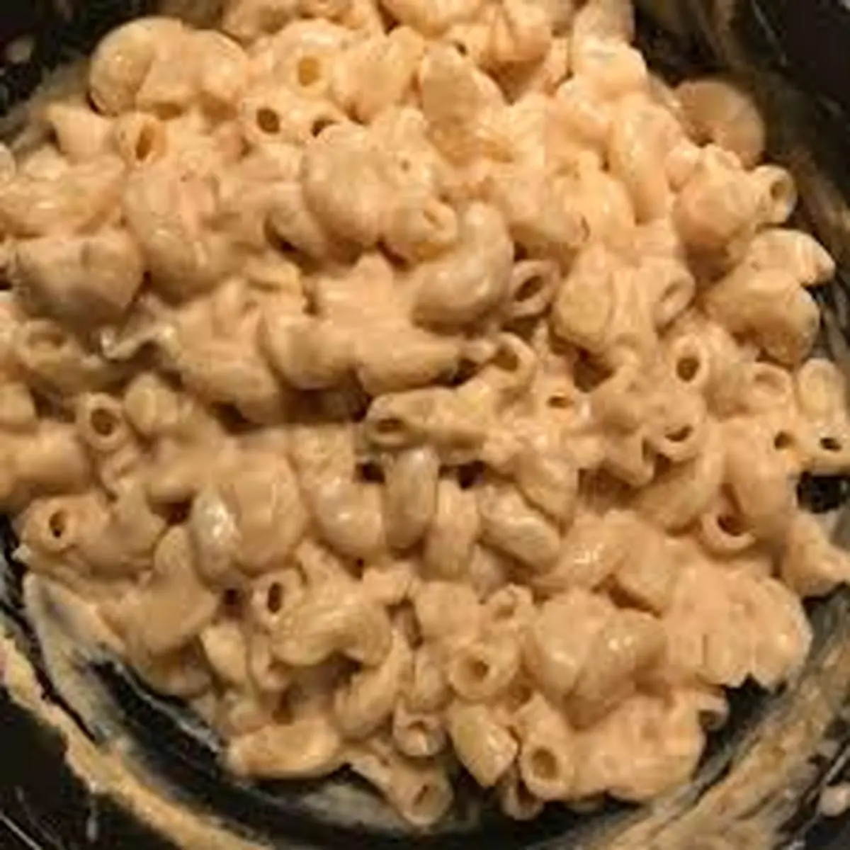 طرز تهیه ماکارونی با سس پنیر | ترکیبی ساده و پرطرفدار برای وعده‌های خانگی +ویدئو