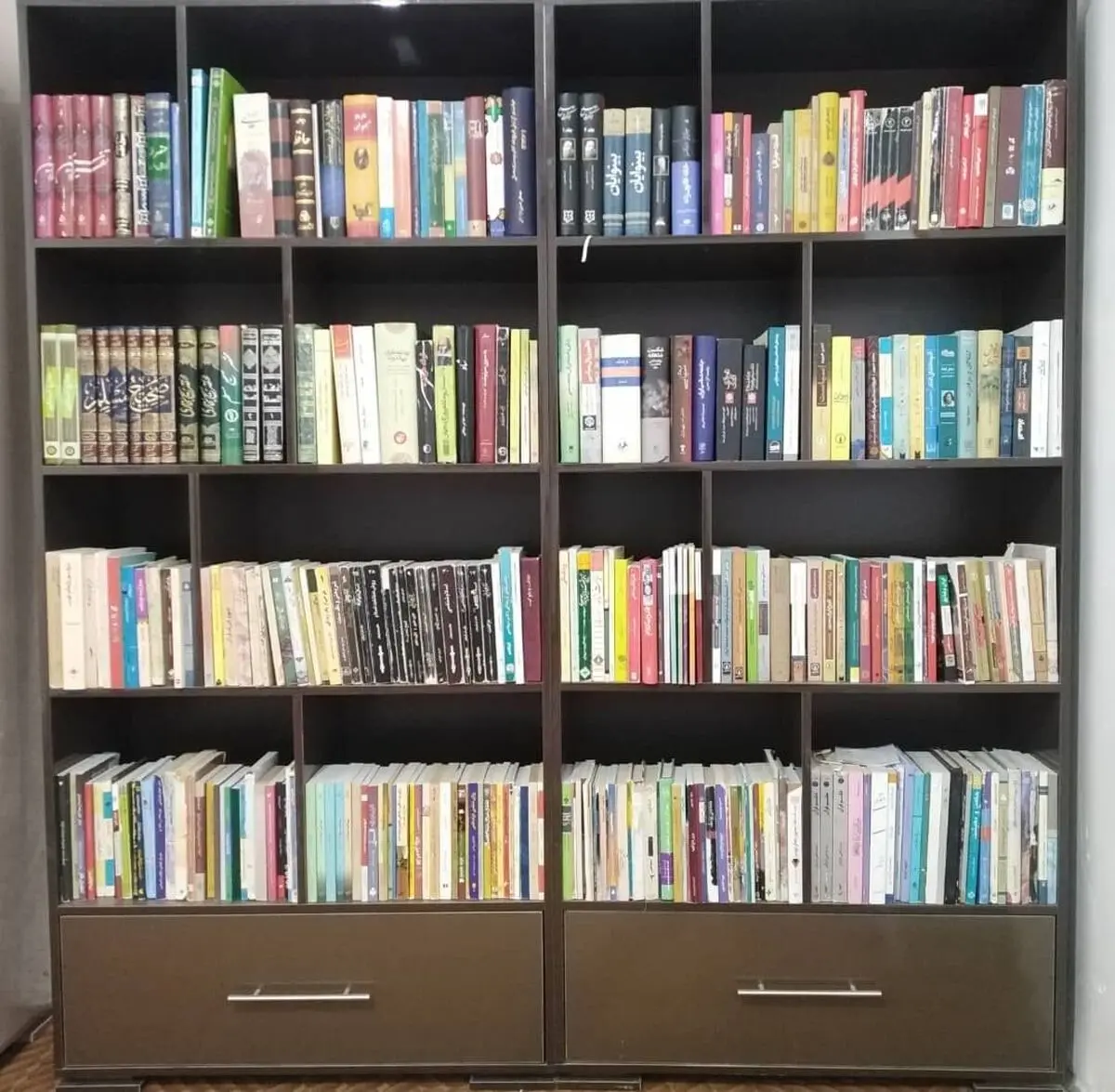 کتابخوانی و آگاهی برای مبارزه با جهل خویشتن و ساختن آینده ایران |  در ضرورت مطالعه روزانه