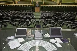 نمایندگان به دلیل وجود «دوربین‌های مداربسته» به خانه‎های سازمانی نمی‌روند؟