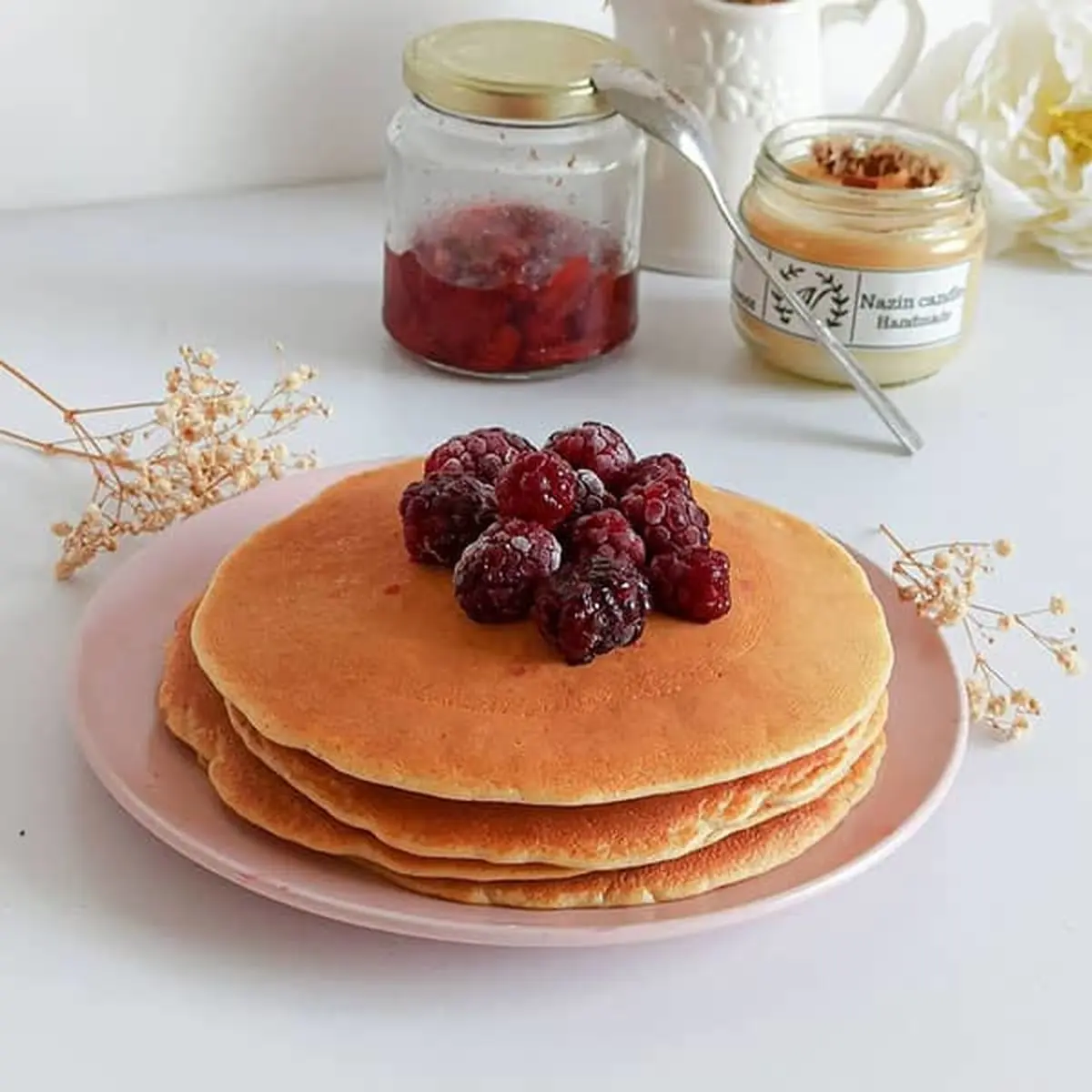 طرز تهیه پنکیک صبحانه با ساده ترین مواد با طعمی بی نظیر + راز خوشمزگی