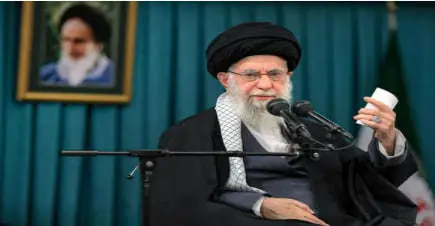 رهبر انقلاب: معیشت مردم مهمترین مسئله است ؛ برای انضباط بازار چاره‌اندیشی شود